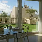 Villa Calma - *